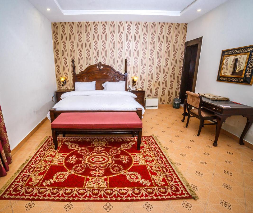 Отель Vip House Пешавар Экстерьер фото